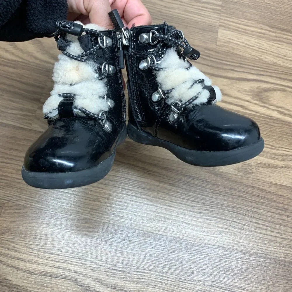 UGG‎ Toddler Girls Size 6 Ager Black Patent Leather Sherpa Zip Hiking Boots